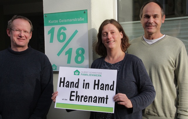 Hand in Hand mit dem Ehrenamt