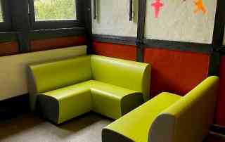 Sofa-Ecke des Jugendzentrums